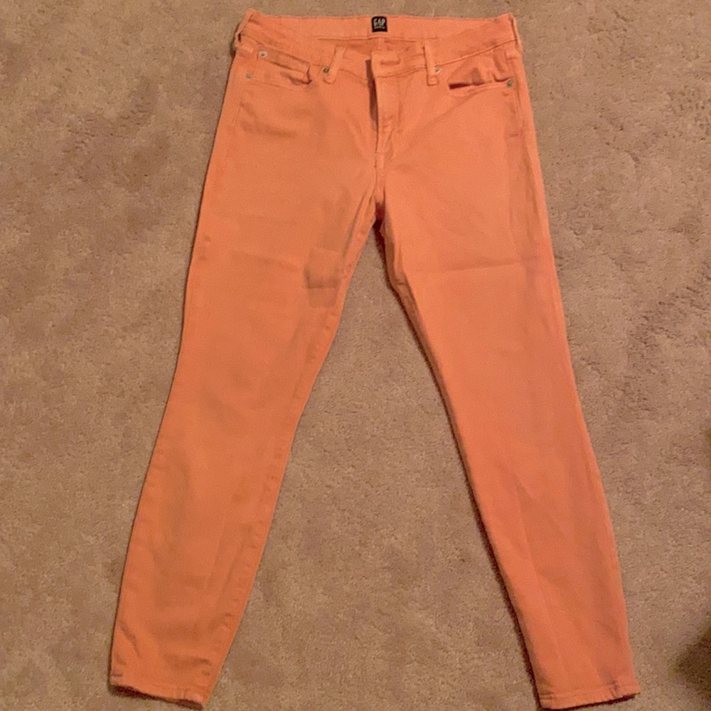 Light pink Gap jean leggings.